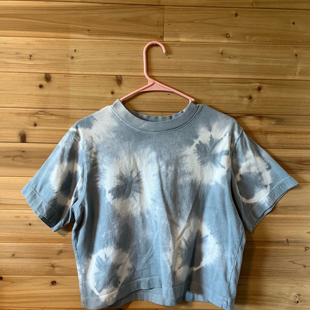 Richer Poorer Blue and White Tie-Dye Short Sleeve Tee